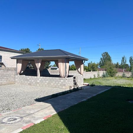 Bayotel Karakol Buitenkant foto