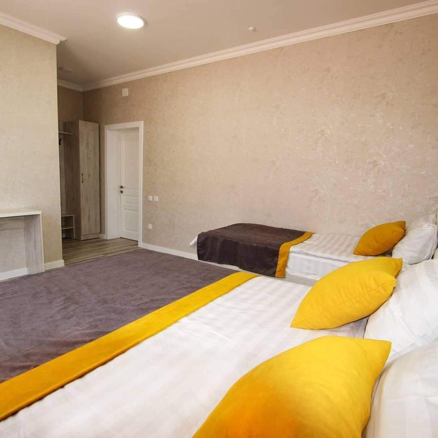 Bayotel Karakol Buitenkant foto