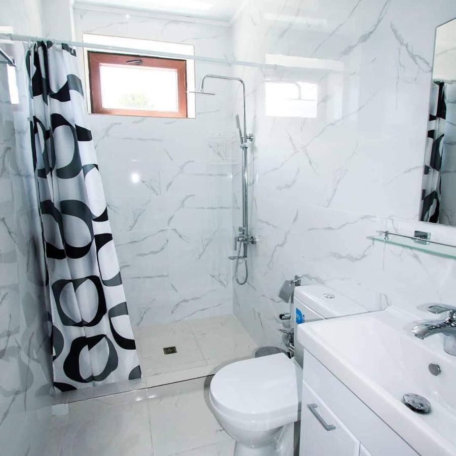 Bayotel Karakol Buitenkant foto