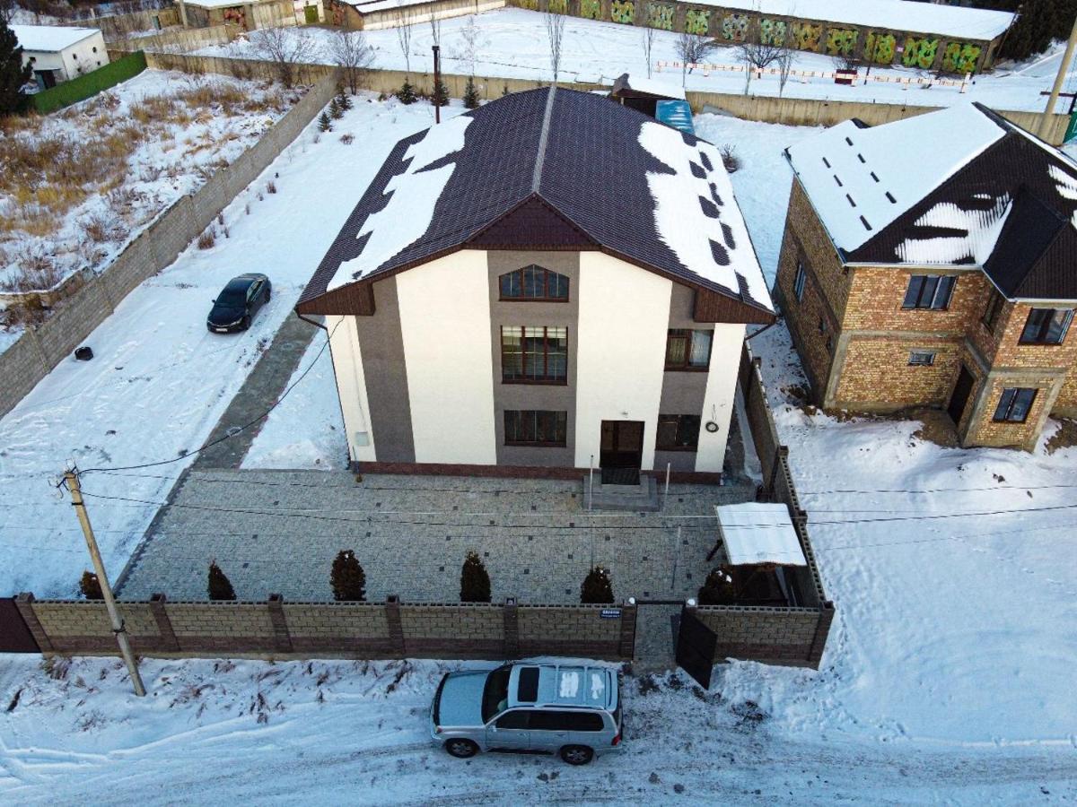 Bayotel Karakol Buitenkant foto
