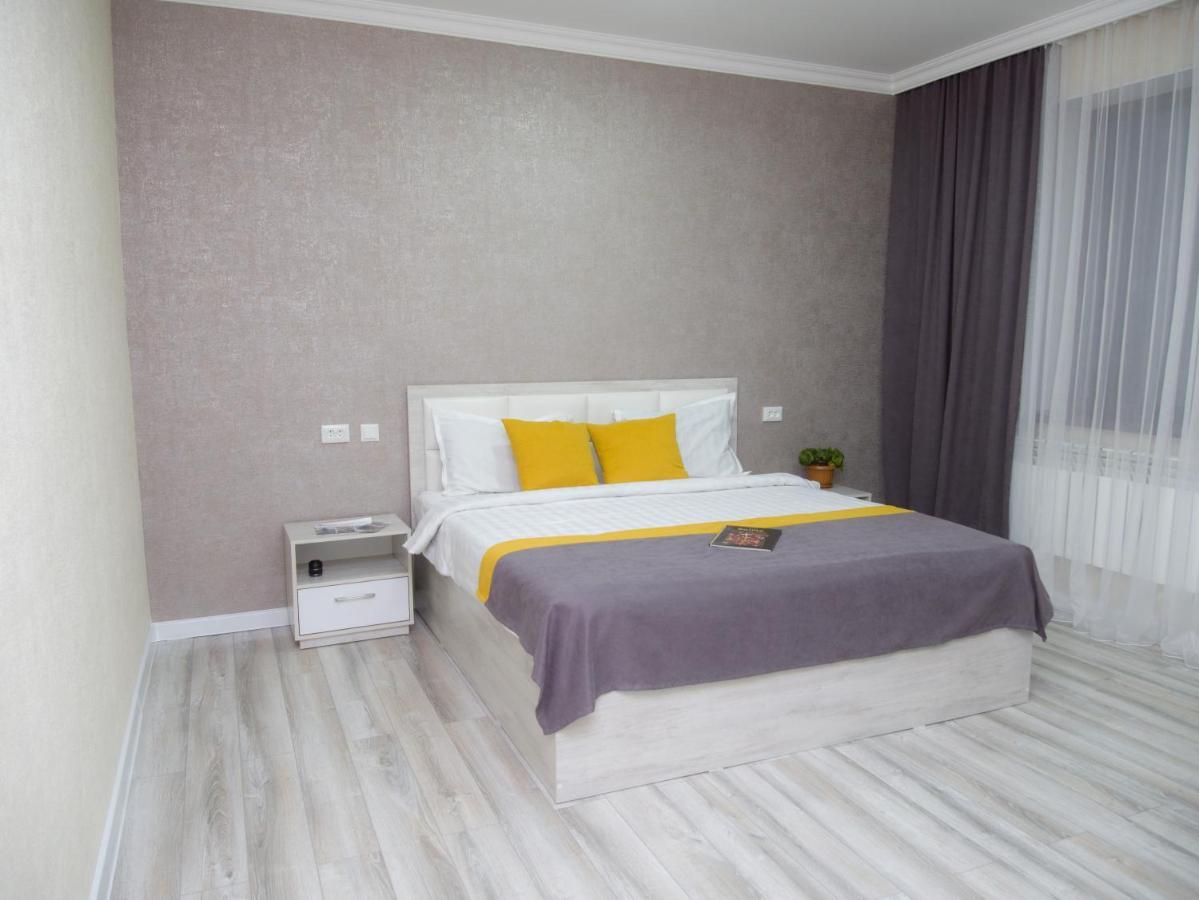 Bayotel Karakol Buitenkant foto