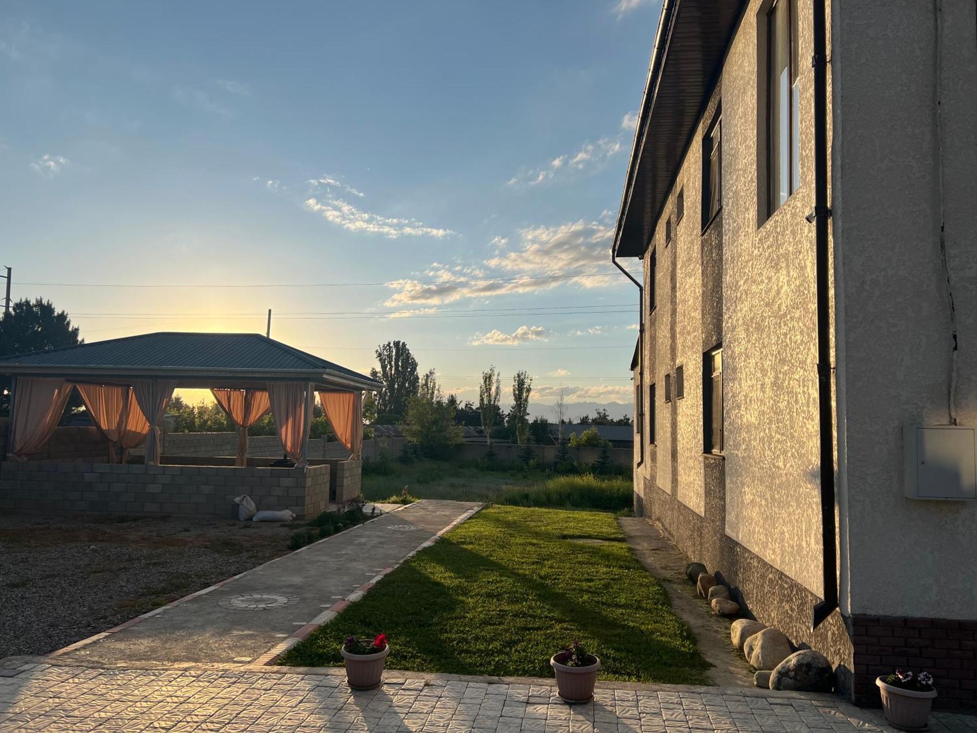 Bayotel Karakol Buitenkant foto