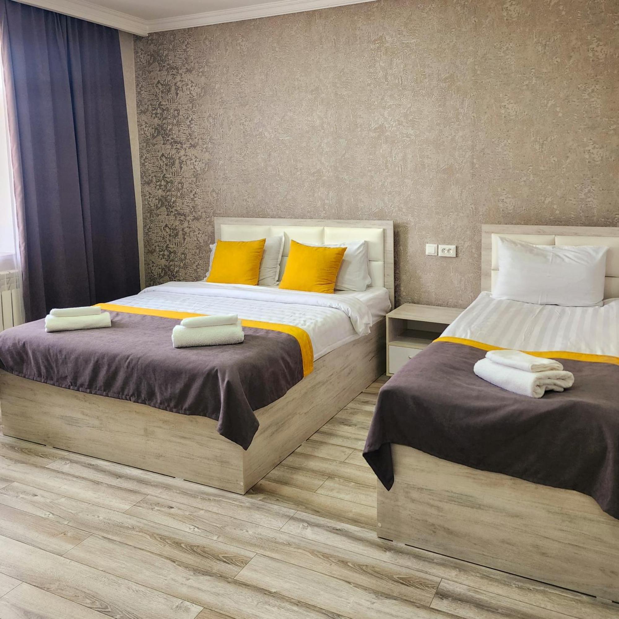 Bayotel Karakol Buitenkant foto